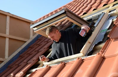 Pose de fenêtres de toit Velux à Meurchin
